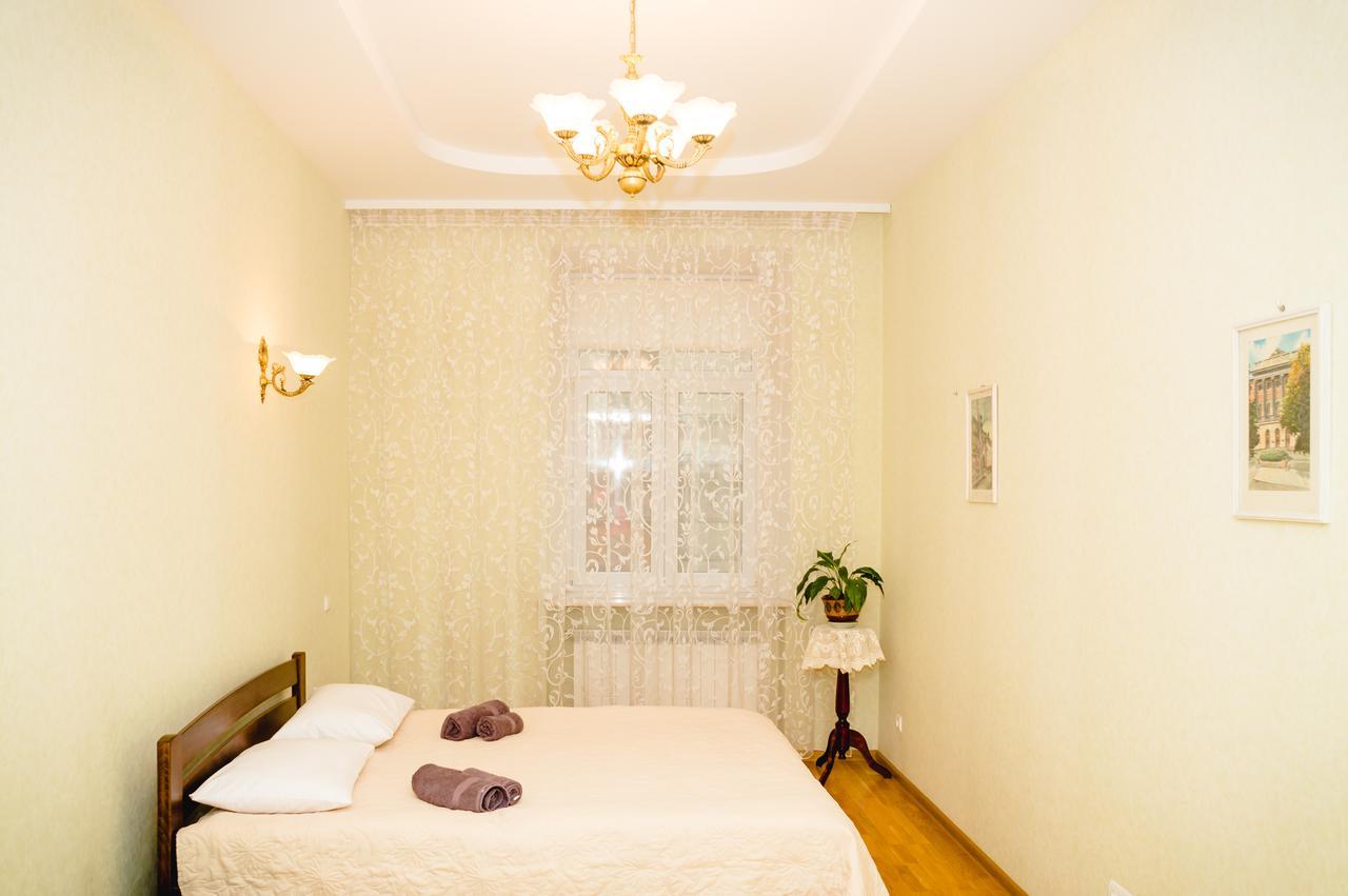 Dorosh Apartamet Lägenhet Lviv Exteriör bild
